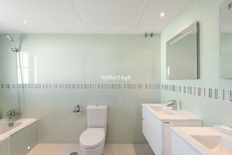 559772362812919ebc5f4505c2c5f66f - 15