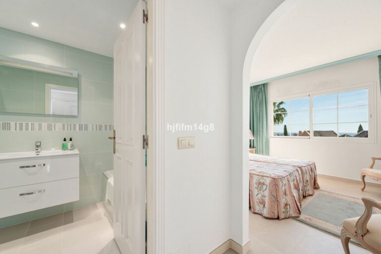 559772362812919ebc5f4505c2c5f66f - 16