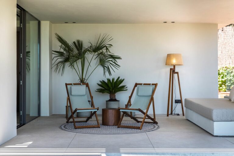 5787cd940d0a47b4dfa30edc8d9a9271 - 16