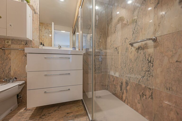 57a3f90fb7bee5f59b2e2aa8c7e1df7c - 13