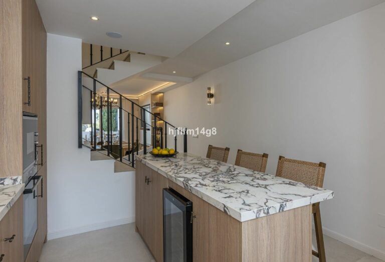 57beecc0a9022fe4ca784f403ee4bb49 - 7