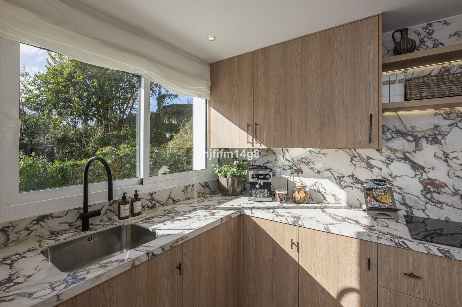 57beecc0a9022fe4ca784f403ee4bb49 - 9