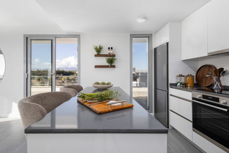 57ef37e37644746ad70e7e05d35c545e - 5