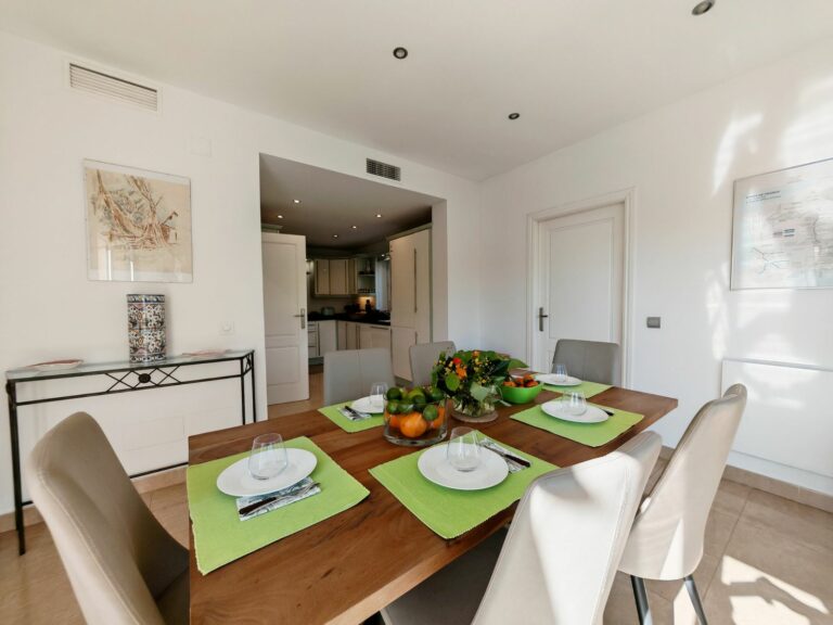 583e7fe24cd6cce525a4e595c713db47 - 3