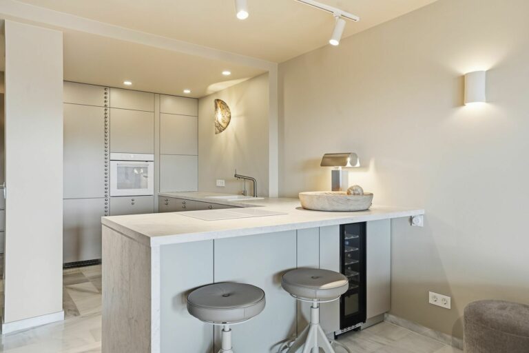 5a1a3830f1fe26eec19ffd6bf0b893b7 - 13