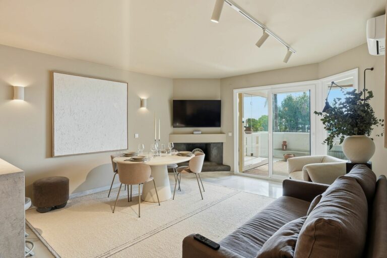 5a1a3830f1fe26eec19ffd6bf0b893b7 - 3