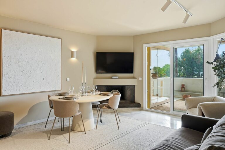 5a1a3830f1fe26eec19ffd6bf0b893b7 - 4