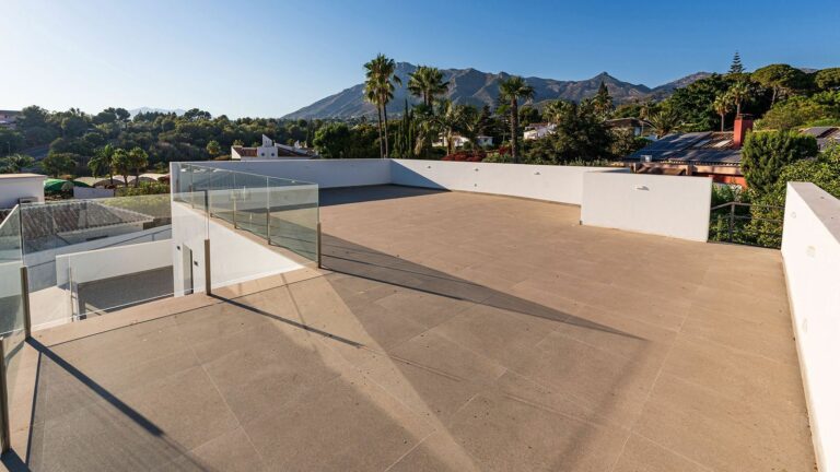 5a30e72be7d74b1057aecfcde34a8a60 - 8