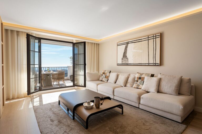 5c94323fdd3a88f479578587a0e5b63a - 2