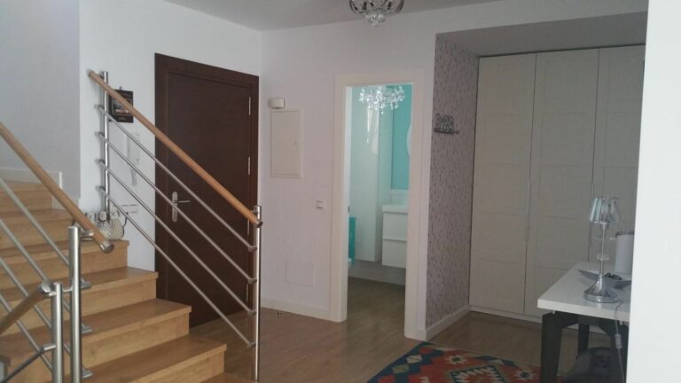 5d447025a5f06fb14328af3970095847 - 10