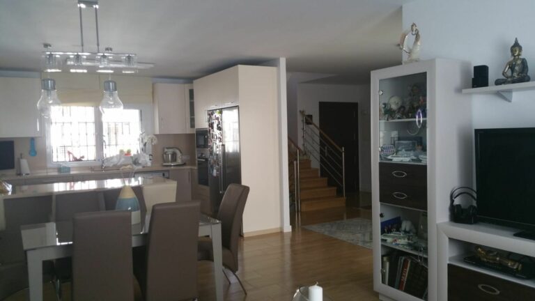 5d447025a5f06fb14328af3970095847 - 2