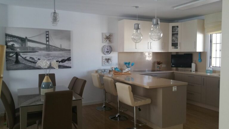 5d447025a5f06fb14328af3970095847 - 3