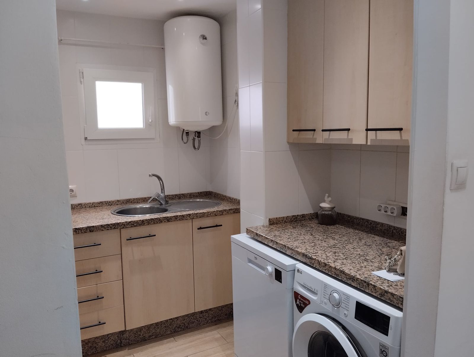 5d51734e21682b7689da0d6c20f65361 - 12