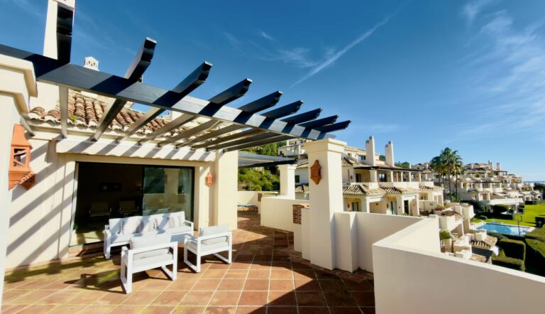 61b35992056058475afd655c2b21a0cf - 13