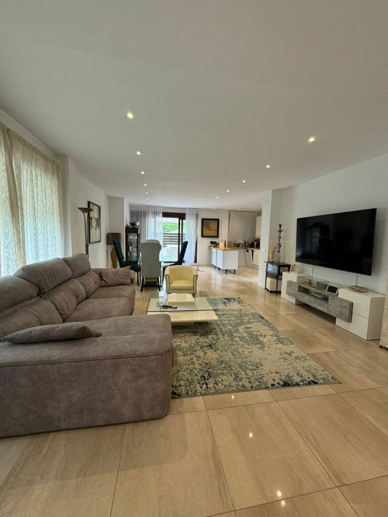 63ae3677e158be3233c42267c4bc32bb - 3