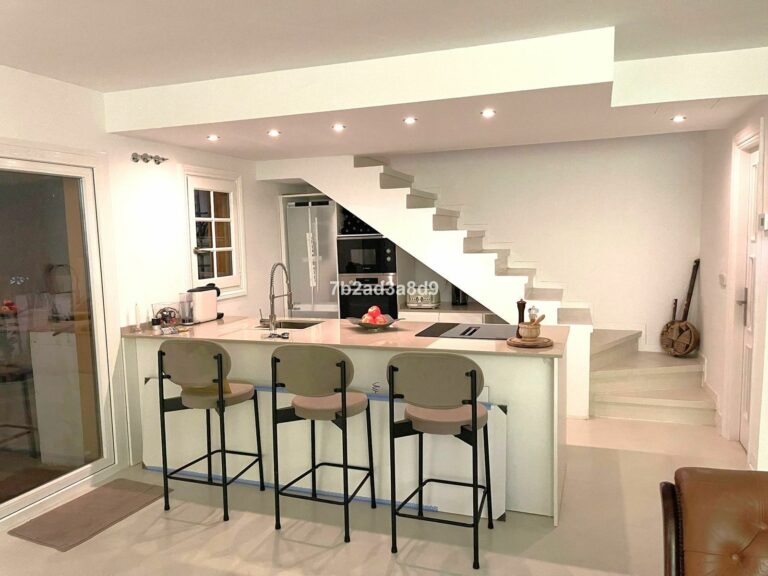 679d22ed3c87f8227567f50bbdd9e41b - 2