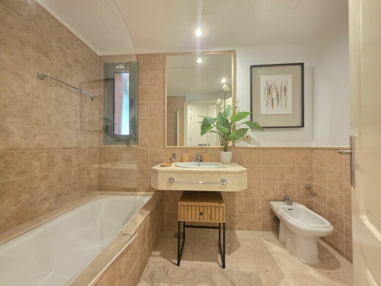 6a3af32b0f559c991fe8bf6f79280cae - 13