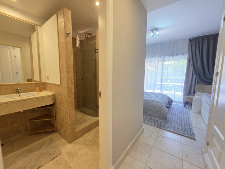 6a3af32b0f559c991fe8bf6f79280cae - 8