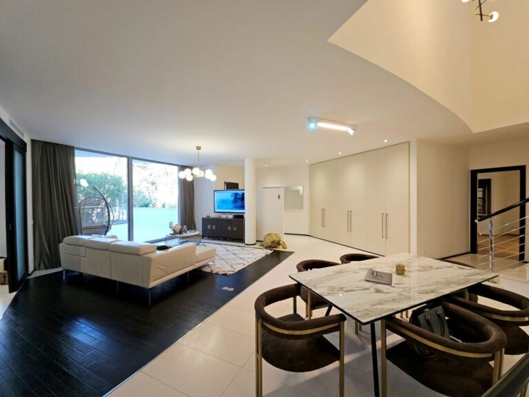 6b59c528281d0be77f4b179dab87e3d0 - 4