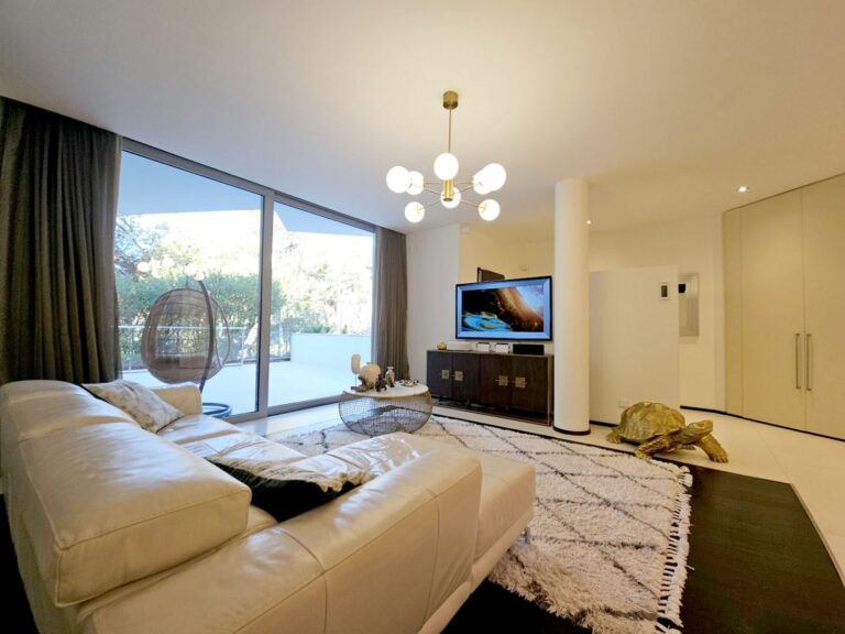 6b59c528281d0be77f4b179dab87e3d0 - 5