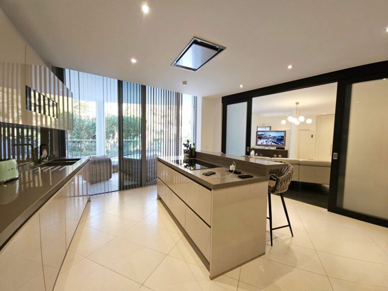 6b59c528281d0be77f4b179dab87e3d0 - 6