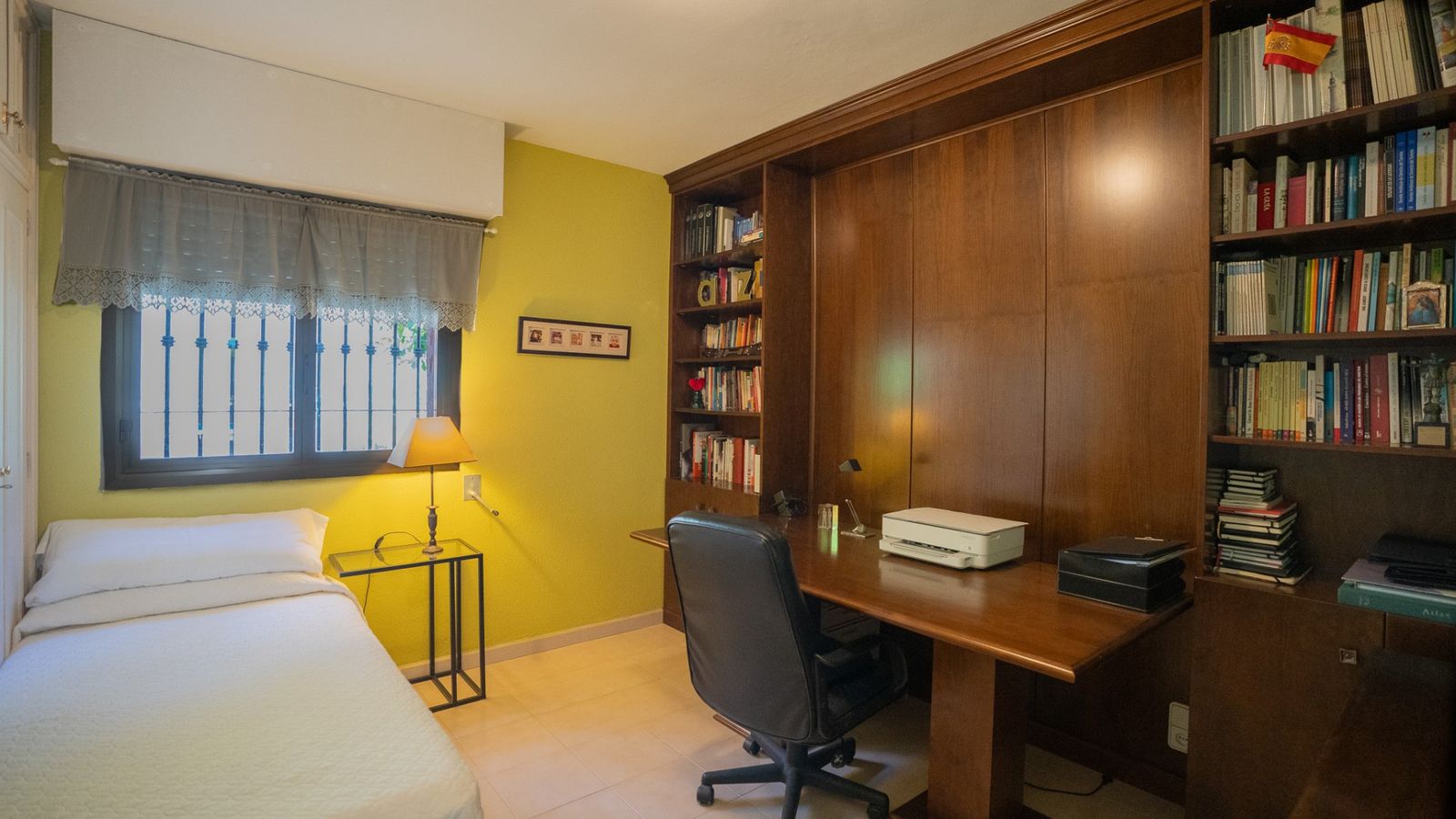 6cba803e52e24a6a19ad1de36bc4d9d9 - 12