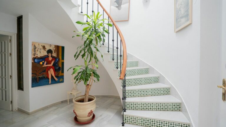 6cba803e52e24a6a19ad1de36bc4d9d9 - 15