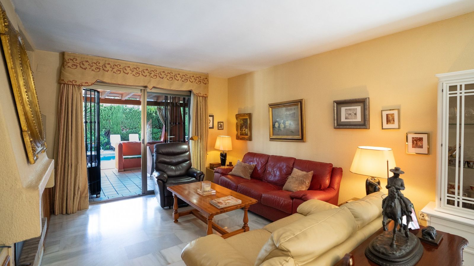 6cba803e52e24a6a19ad1de36bc4d9d9 - 3