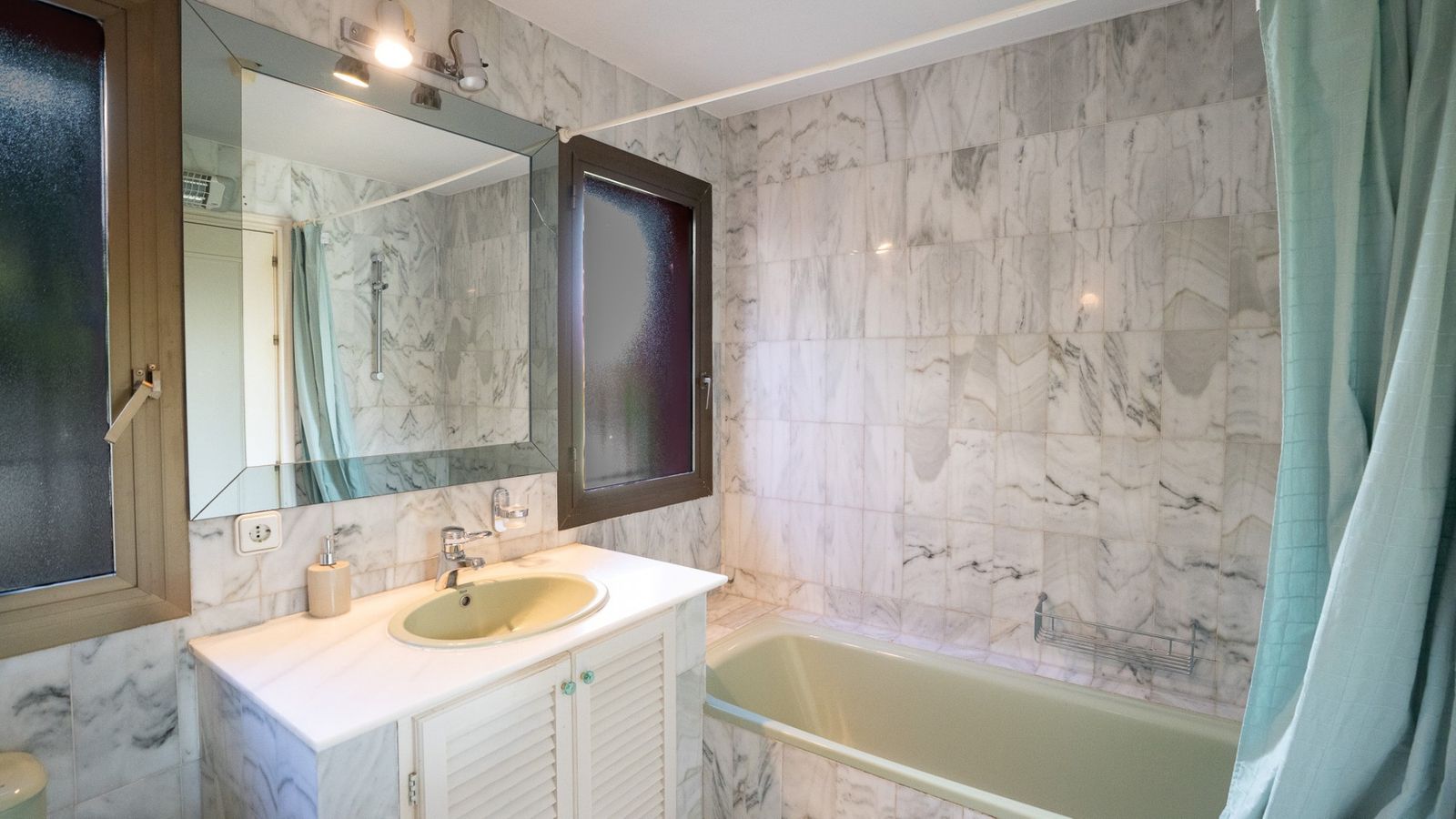 6cba803e52e24a6a19ad1de36bc4d9d9 - 9