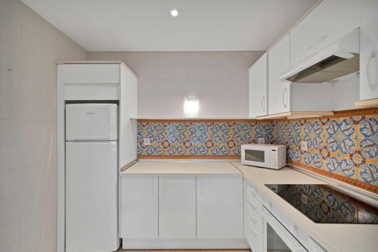 6d1b85a83e538e561c23026ee8060f8e - 16