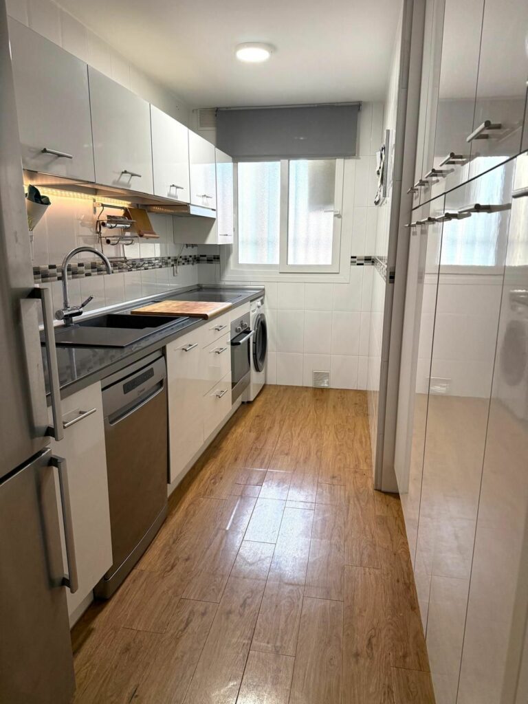 6e63efadeba95c76f8d0e72a93013697 - 5