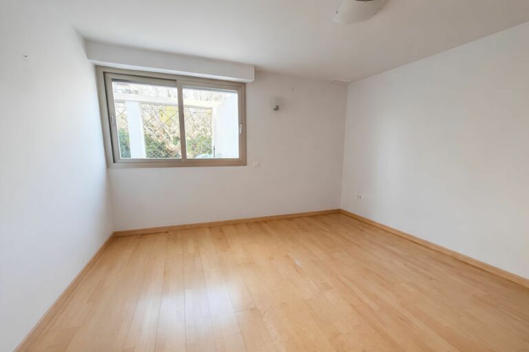 6f69f1de013a23c7dcfbabcb79cc7e44 - 4