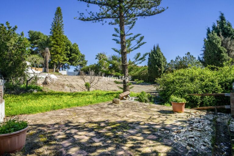 7013f6f4c39083fa0823fb91cbd28d35 - 10