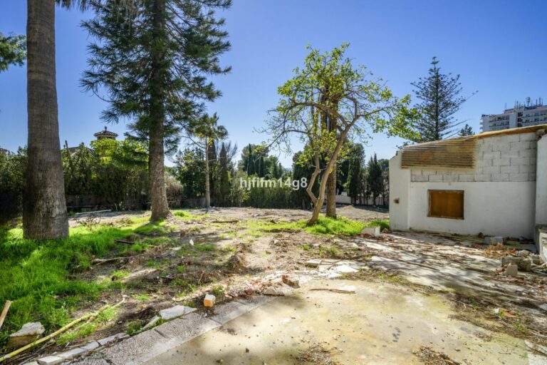 7013f6f4c39083fa0823fb91cbd28d35 - 14