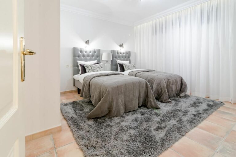 70d680f8766abc9aa75a84c867d36344 - 13