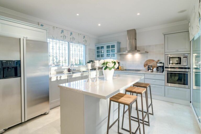 70d680f8766abc9aa75a84c867d36344 - 7