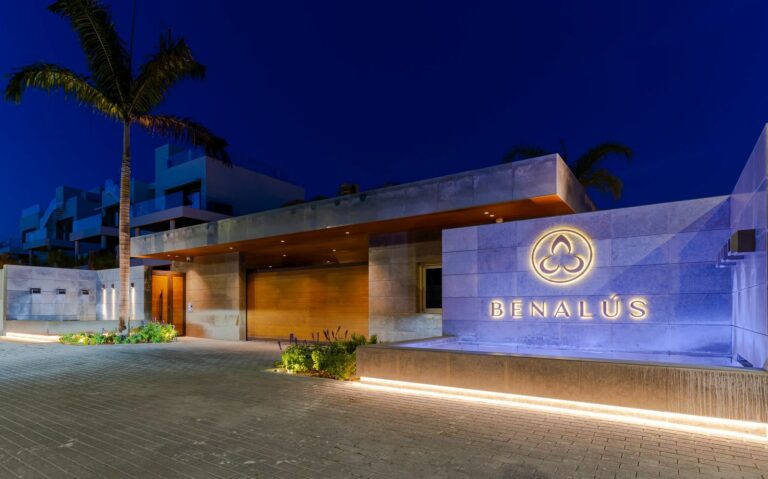 71915b675496db665844fb4261e20c26 - 1