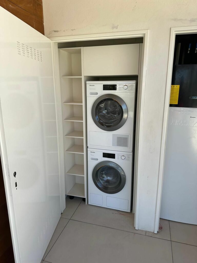 71915b675496db665844fb4261e20c26 - 11