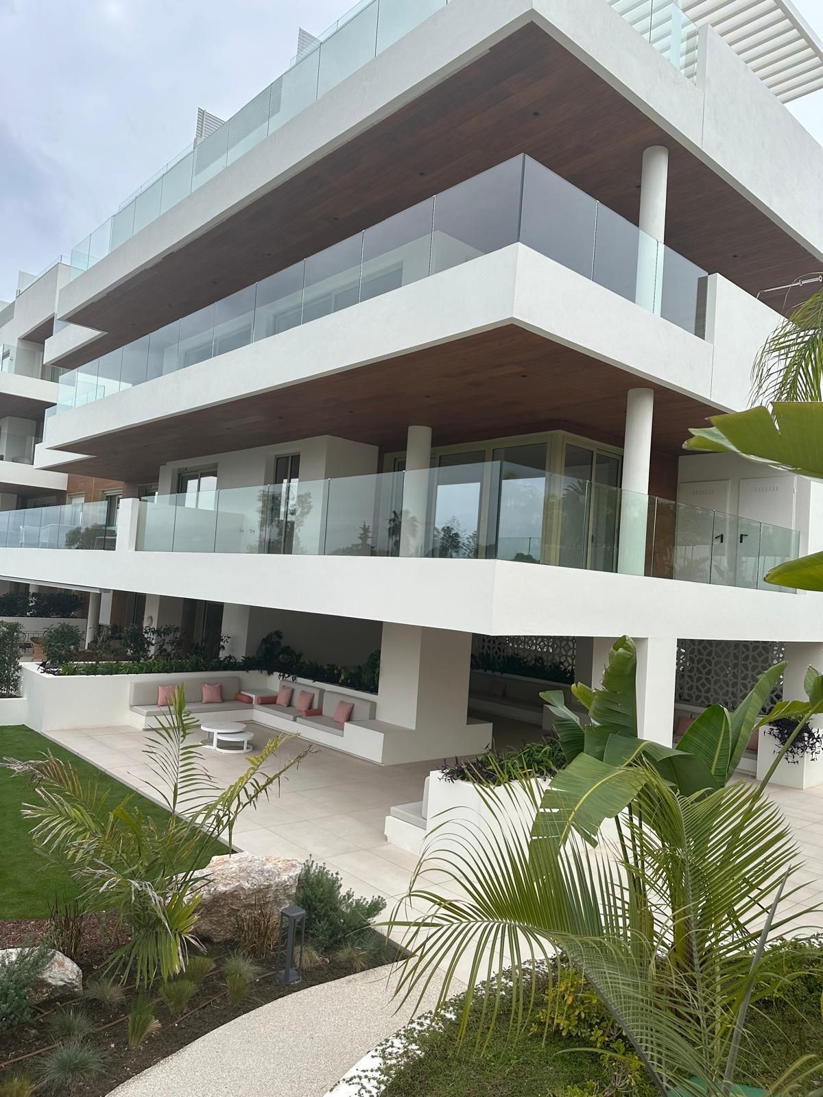 71915b675496db665844fb4261e20c26 - 4