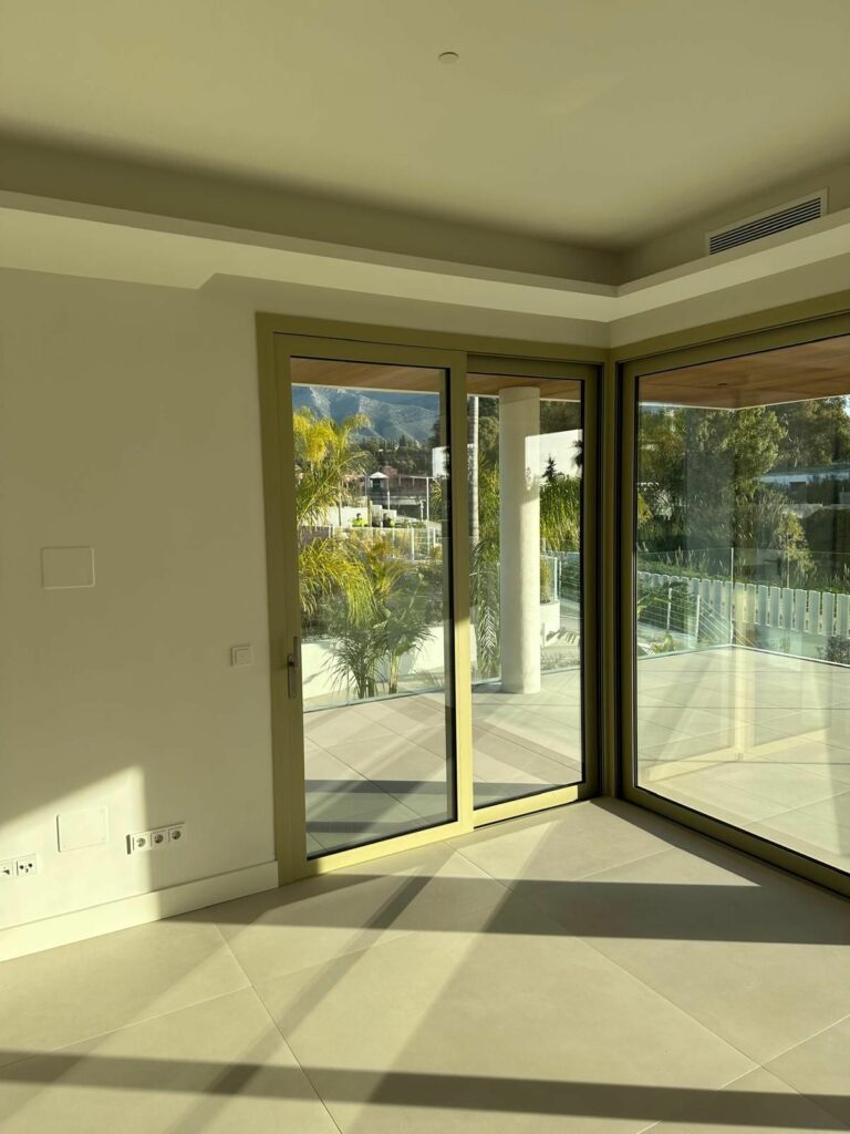 71915b675496db665844fb4261e20c26 - 7