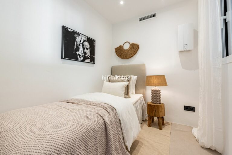 7224d6fcff24cf980a20e68c407269c1 - 12