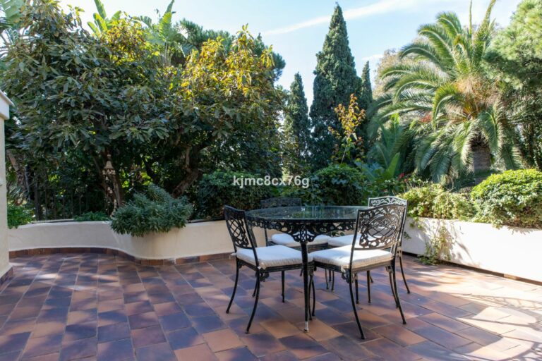 7273c0f51e534cf647dc171f0bf2422c - 6