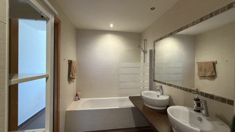 7309e540e5630318635bc579e7731c7b - 11