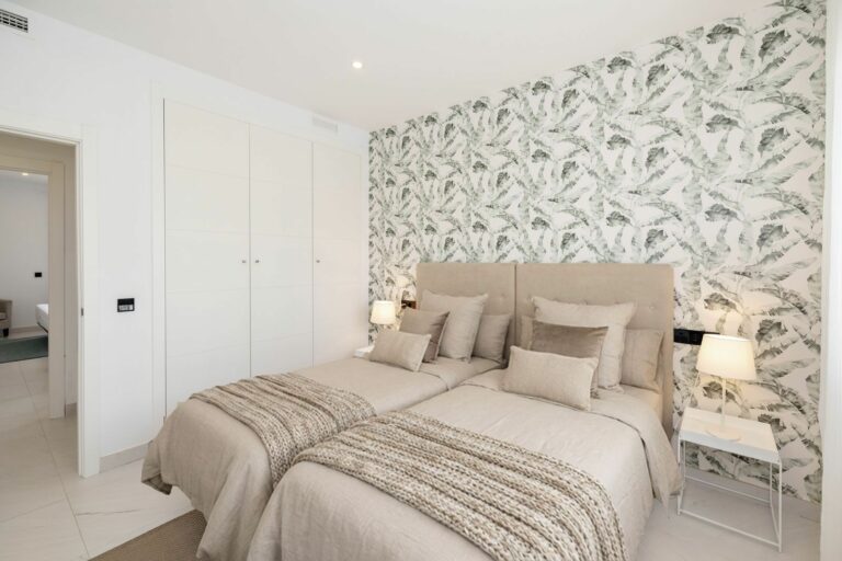 732e63abf63953c830c407a87c9e1b38 - 12