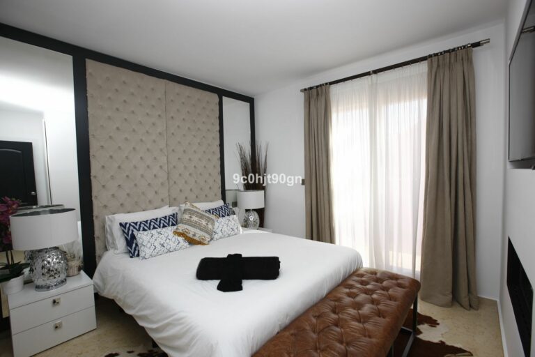 73fac7e615f892c1804052e7e79523df - 11