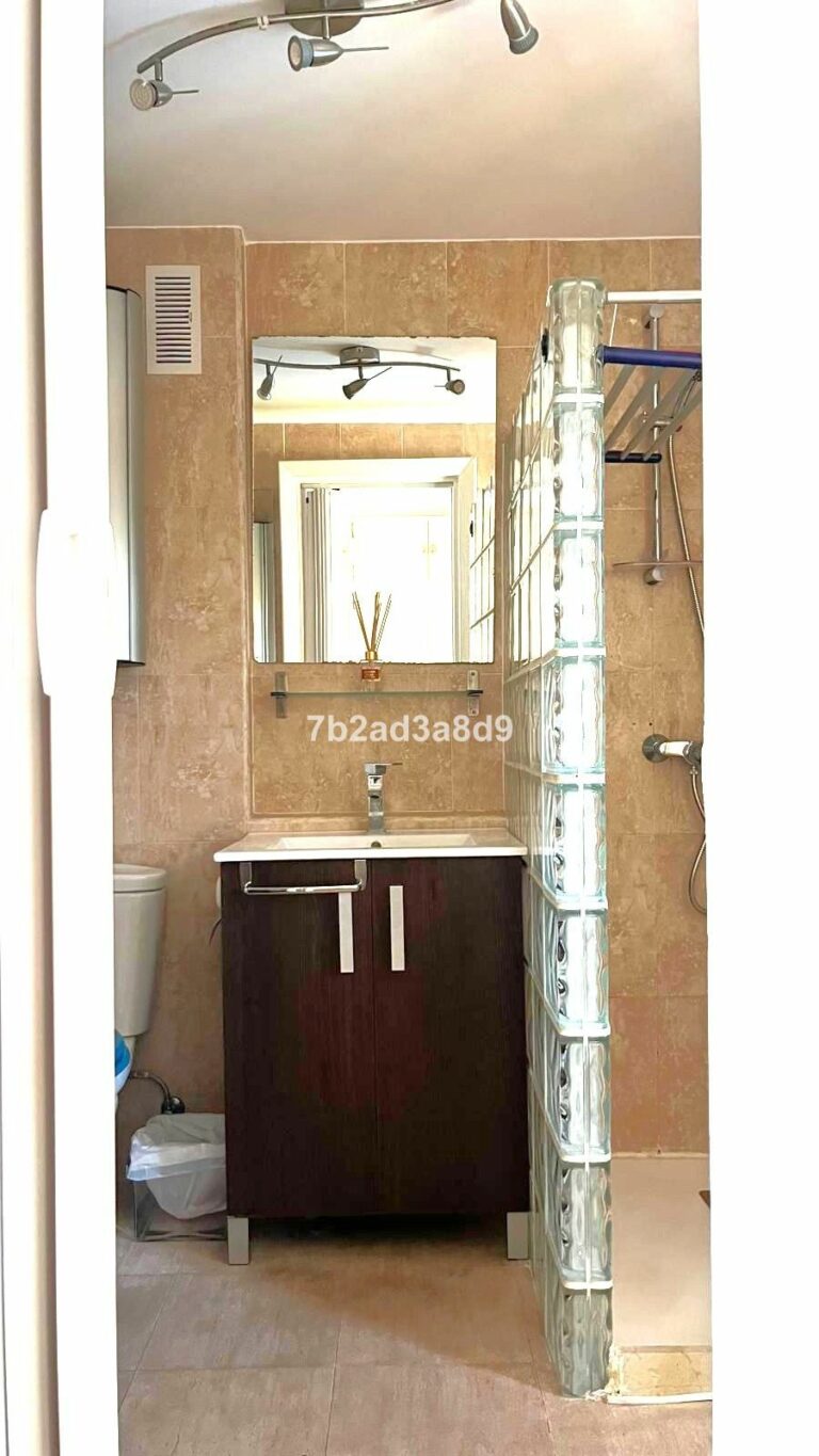 751e9dba9d4ff3e2bfa8c866c4343e4d - 15