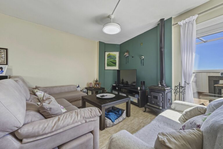 7561b86e87f1c2ae0f1dfab01f375e06 - 8