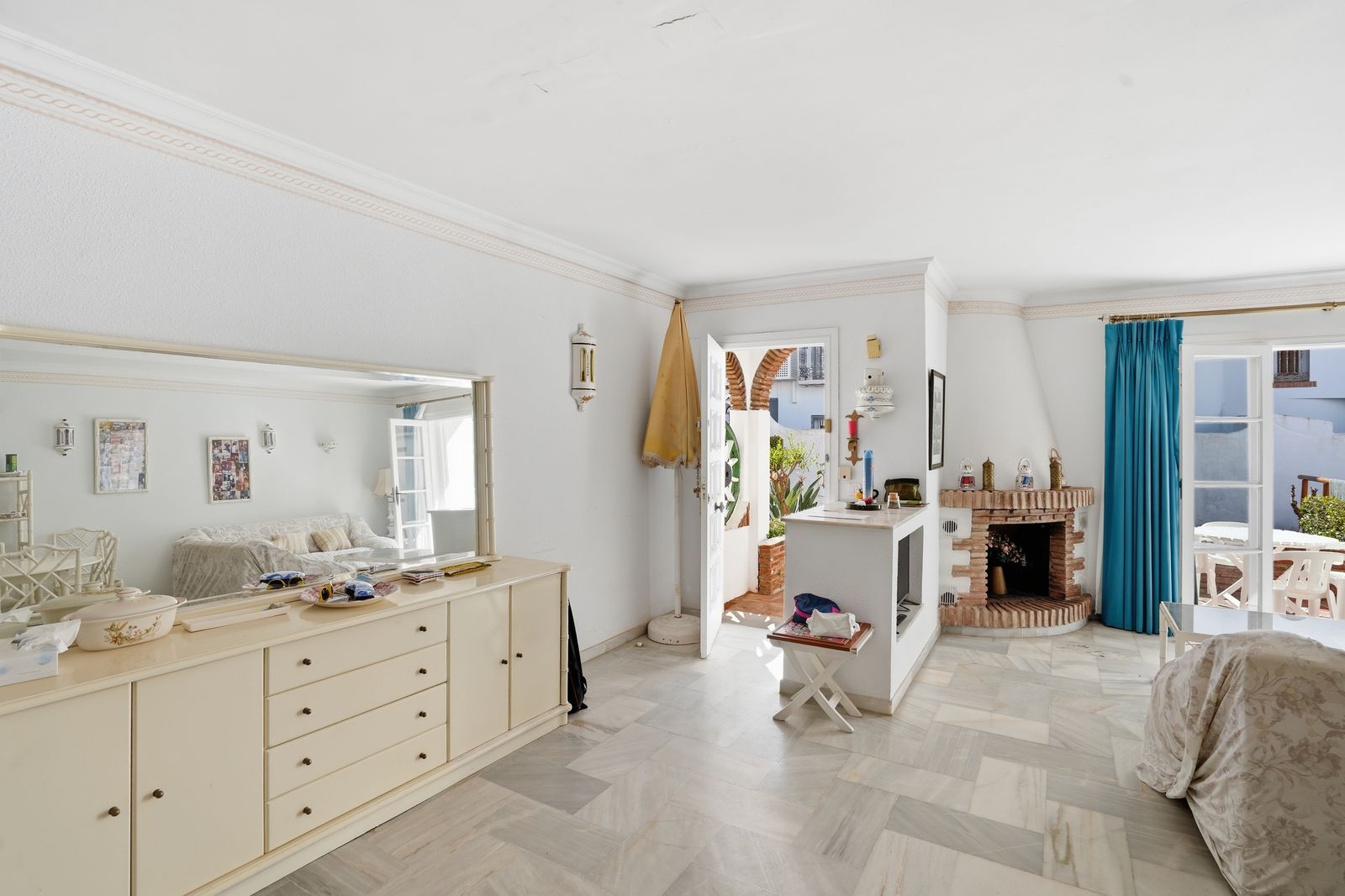 75ca384f773603386d129f0b97e61c8e - 10