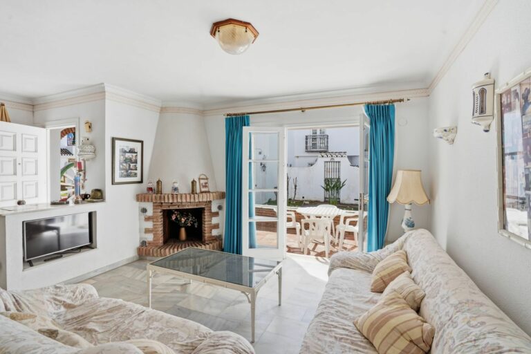 75ca384f773603386d129f0b97e61c8e - 4