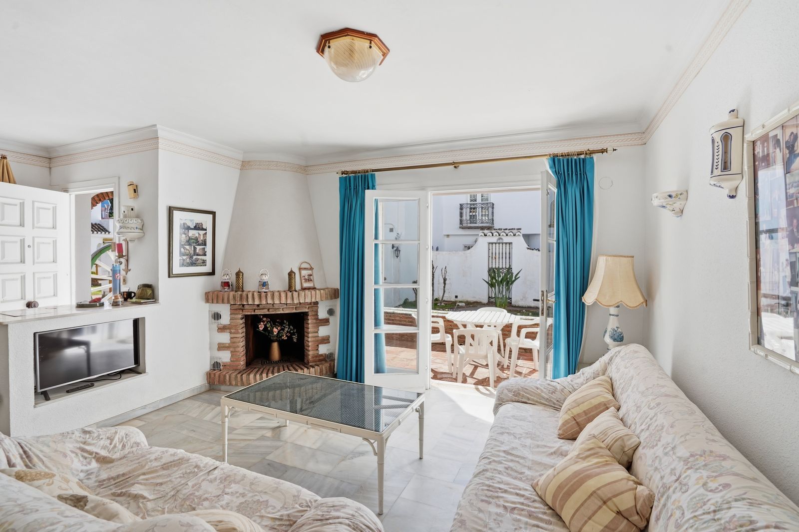 75ca384f773603386d129f0b97e61c8e - 4